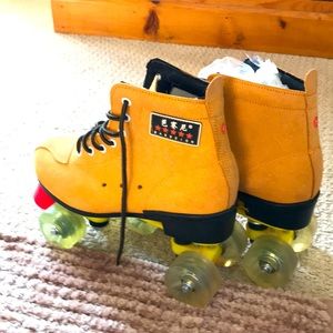 Men’s roller skates